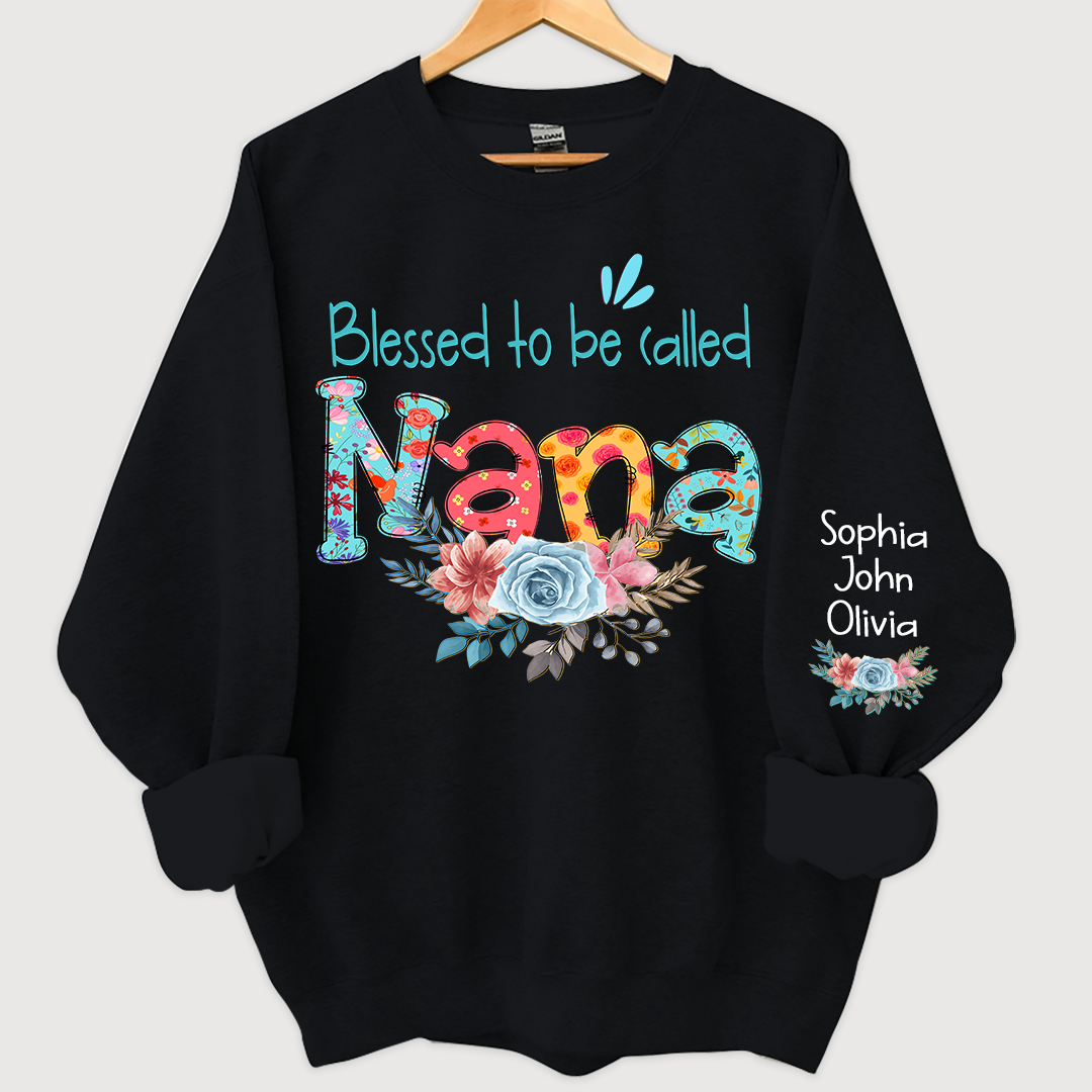 Lofaris Blessed to be called Nana Foral And Grandkids Sweatshirt
