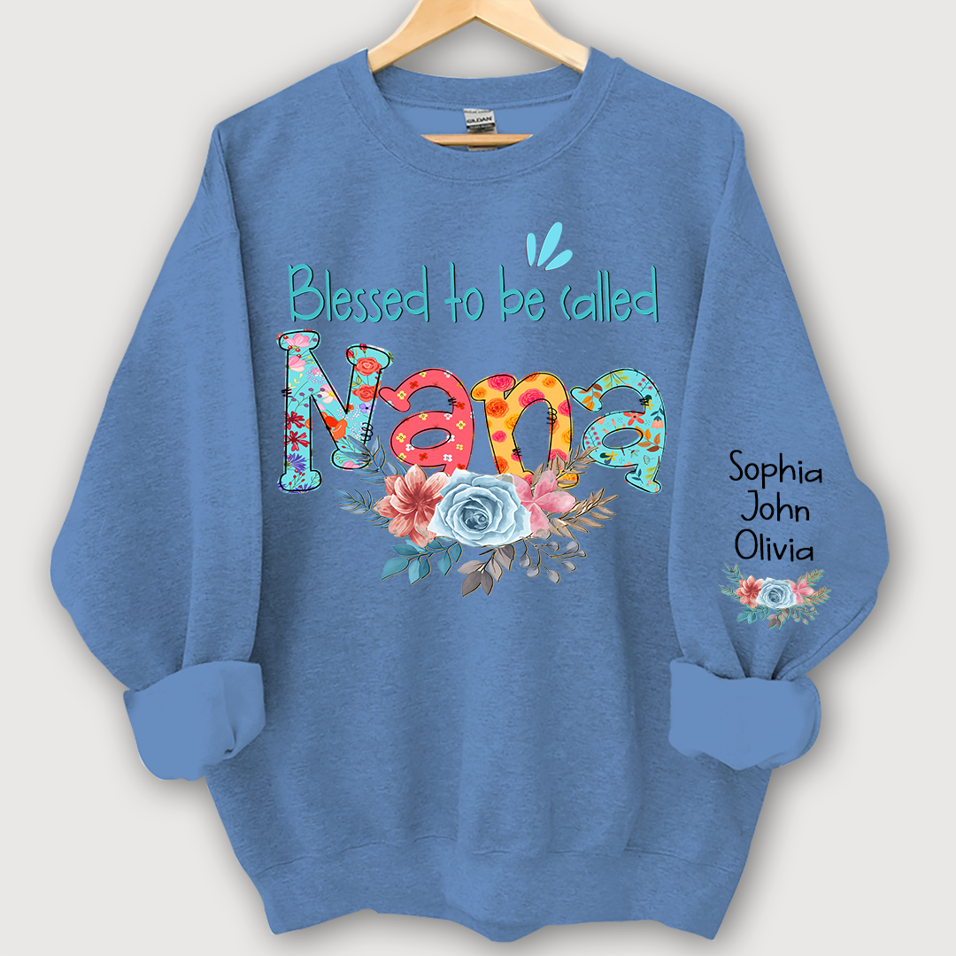 Lofaris Blessed to be called Nana Foral And Grandkids Sweatshirt