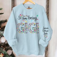 Lofaris Custom I Love Being Gigi Light Christmas Sweatshirt