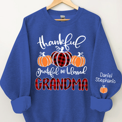 Lofaris Thankful Grateful Blessed Grandma and Kids Custom Name CTH01 Sweatshirt