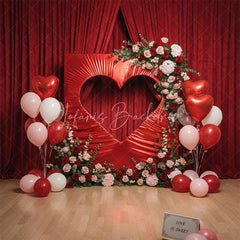 Lofaris Cutout Heart Shape Frame Love Wall Heart-shaped Stand Metal for Wedding Decor