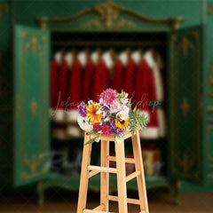 Lofaris Elegant Green Wall Santas Closet Christmas Backdrop