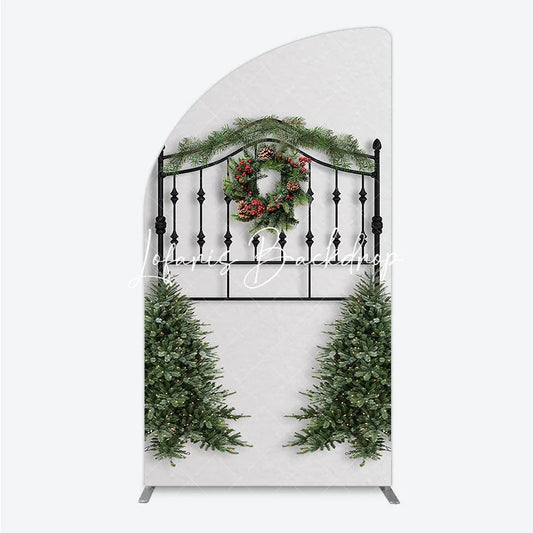 Lofaris Festive Black Metal Half Moon Arch Backdrop with Christmas Wreath Pine Garland and Red Berries Holiday Party Decor.