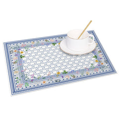 Lofaris Floral Elegant Slovakia Pattern Set of 4 Placemats