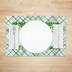 Lofaris Lucky Gnomes Plaid Set of 4 Placemats St. Patricks Day Shamrocks and Green Tartan Dining Table Mats