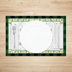 Lofaris Lucky Horseshoe Shamrock Set of 4 Placemats St. Patricks Day Plaid and Clover Dining Table Mats