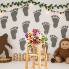 Lofaris Orangutan Bigfoot Wall Hazelnut Cake Smash Backdrop