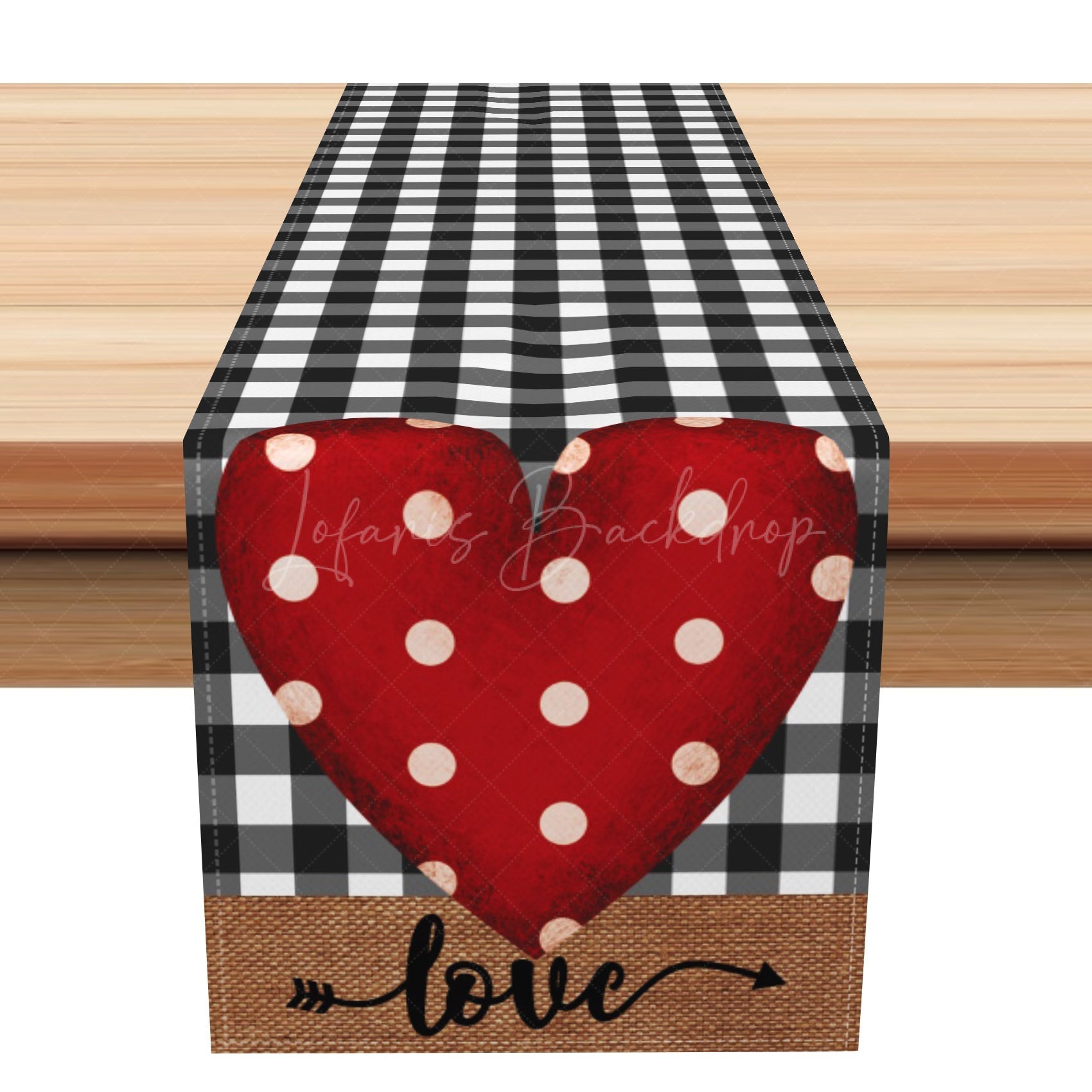 Lofaris Retro Red Heart Plaid Valentines Day Table Runner