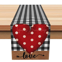 Lofaris Retro Red Heart Plaid Valentines Day Table Runner
