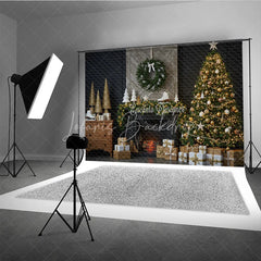 Lofaris Rustic Christmas Fireplace Photography Backdrop Barn Door Mantle with Skates Farmhouse Holiday Photo Background