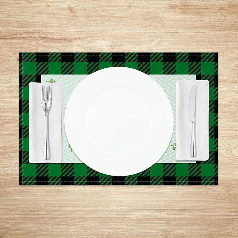 Lofaris Shamrock Collage Plaid Set of 4 Placemats St. Patricks Day Green Buffalo Check Table Mats