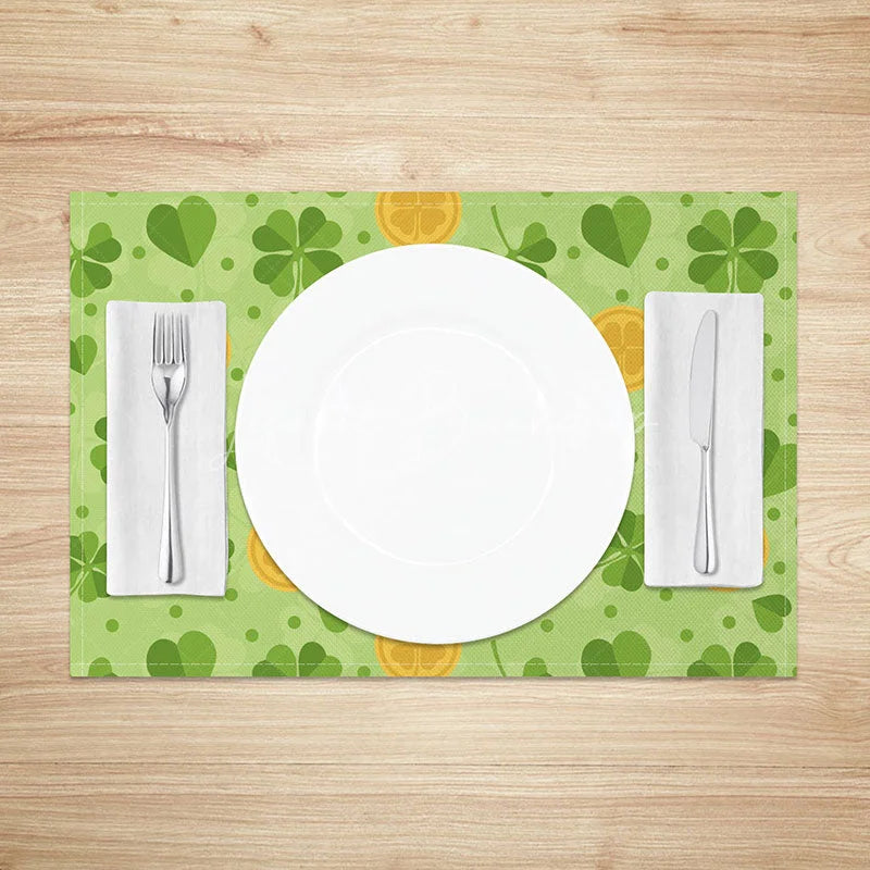 Lofaris Shamrocks and Golden Coins Set of 4 Placemats St. Patricks Day Lucky Clover Green Dining Table Mats