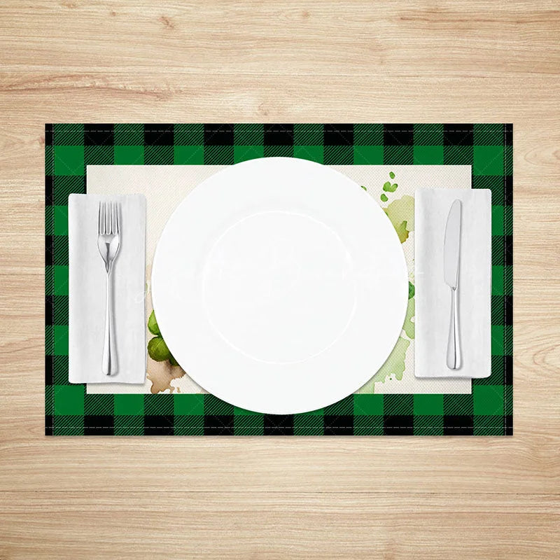 Lofaris Watercolor Four Leaf Clover Set of 4 Placemats Artistic Shamrock and Green Buffalo Plaid Table Mats