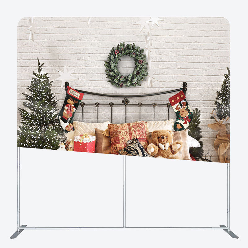 Lofaris White Bricks Bed Christmas Tension Fabric Backdrop