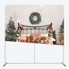Lofaris White Bricks Bed Christmas Tension Fabric Backdrop