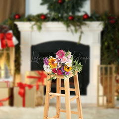 Lofaris White Elegant Fireplace Wreath Christmas Backdrop