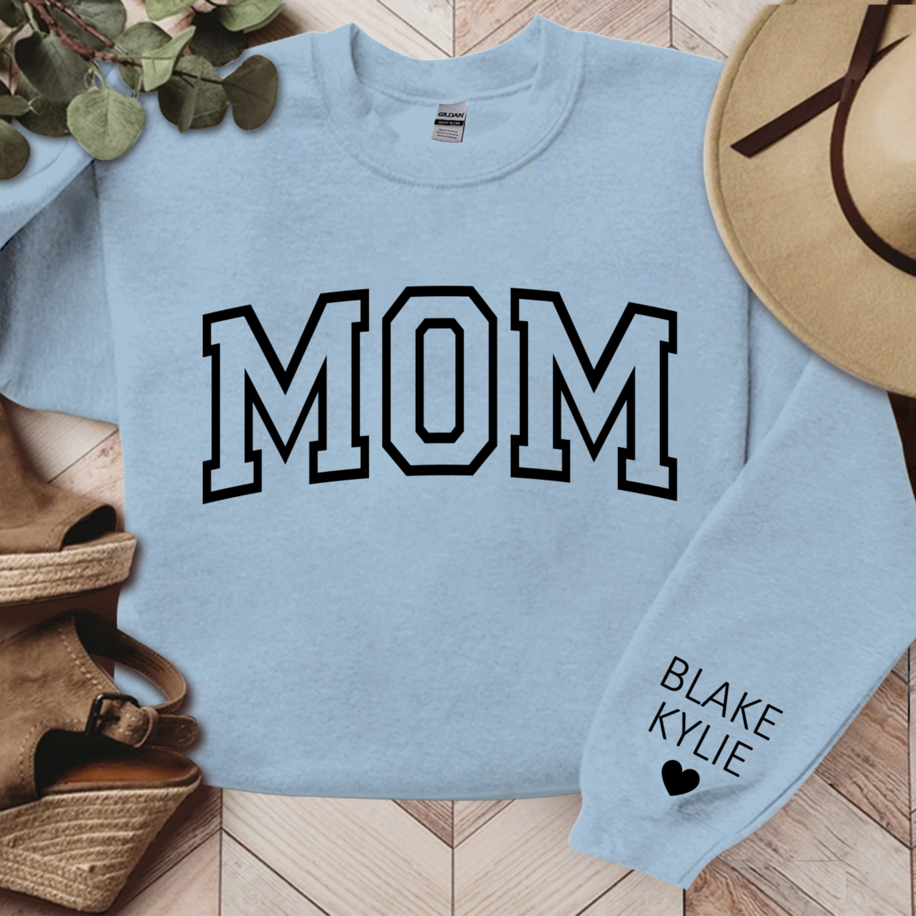 Lofaris Mom And Kids Custom Name CTH01 Sweatshirt