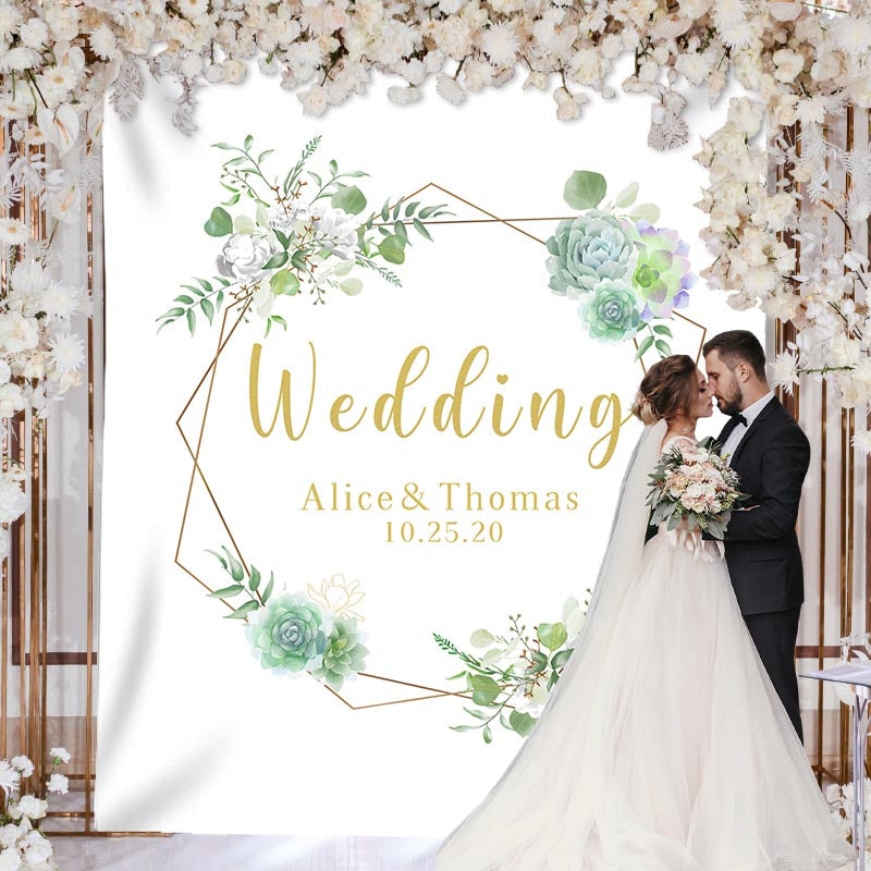 Lofaris Personalized Green Wreath Wedding Ceremony Backdrop