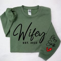 Lofaris Glitter Custom Name Mrs Sweatshirt Personalized Wifey Bride LTP01