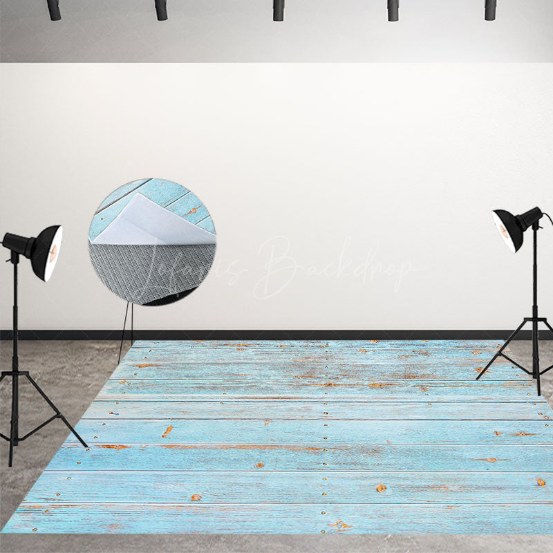 Lofaris Retro Faded Blue Horizontal Stripe Wood Floor Mat