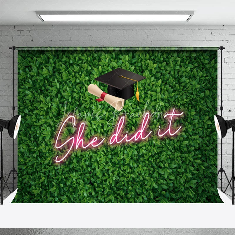 Lofaris She Did It Green Grass Happy Graduation Backdrop