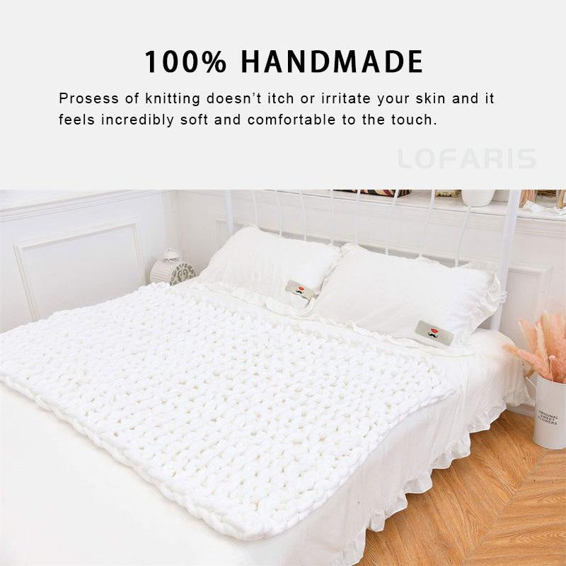 Lofaris Comfortable Warm White Handmade Thick Chunky Knit Blanket