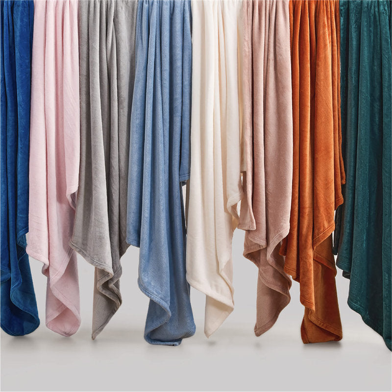 Lofaris Cute Pink Girl Sofa 300GSM Throw Blanket For Kid Adult