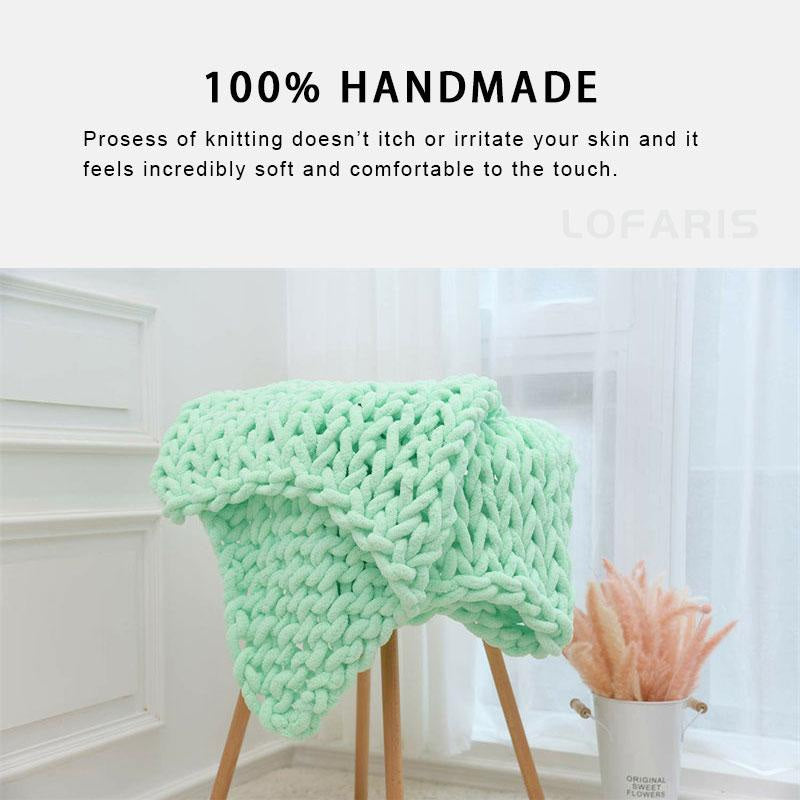 Lofaris Green Handmade Queen Size Comfortable Soft Chunky Knit Blanket