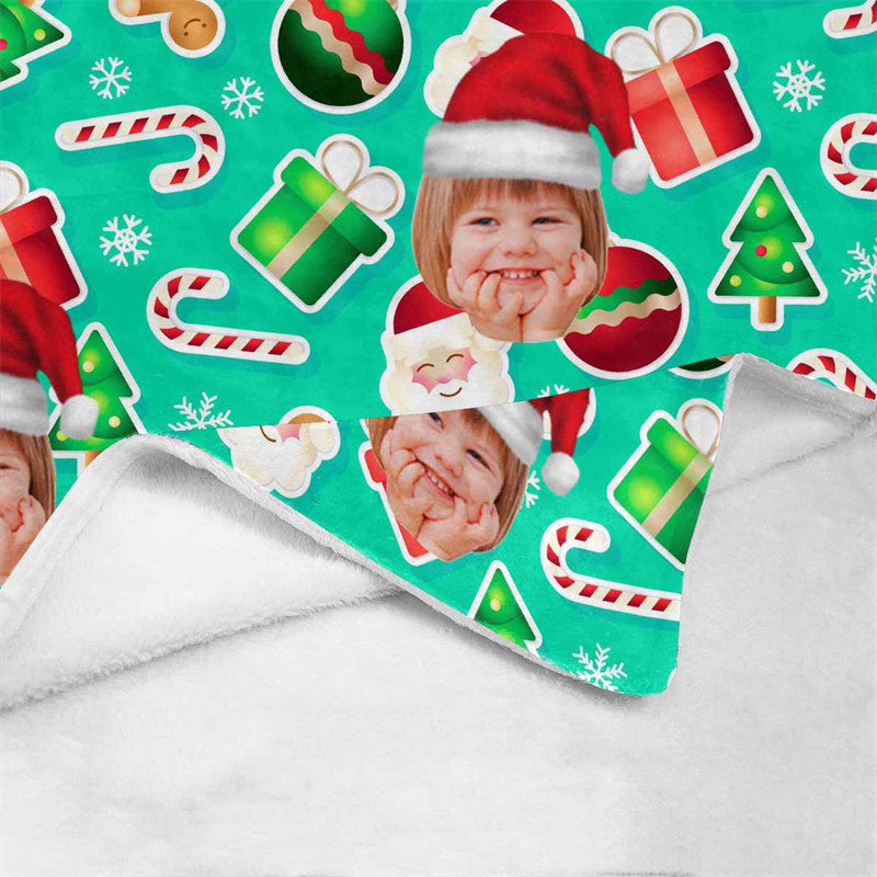 Lofaris Personalized Dog Face Christmas Green Pet Blanket