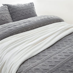 Lofaris Pure White Fleece 300GSM Bed Couch Throw Blanket For Kids