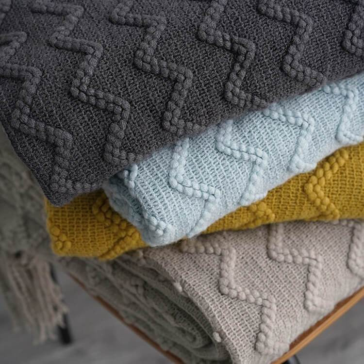 Lofaris Soft Knitted Corrugated Blanket For Autumn And Winter On Sofa Bed