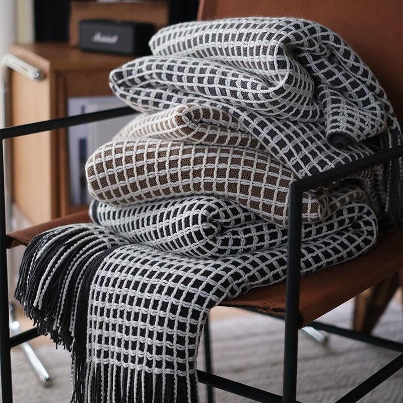 Lofaris Waffle Plaid Knitted Simple Black And White Soft Throw Blanket