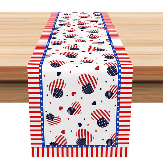 Lofaris American Flag Heart Independence Day Table Runner