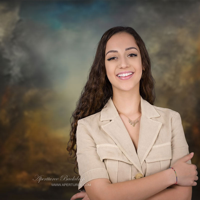 Lofaris Classic Gradient Overlay Old Master Photo Background