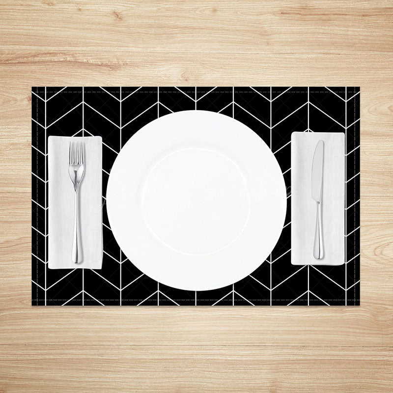 Lofaris Abstract Black and White Lines Pattern Set of 4 Placemats Modern Minimalist Design for Contemporary Dining