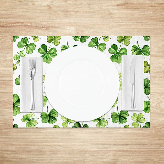 Lofaris Artistic Green Leaves Set of 4 Placemats St. Patricks Day Watercolor Shamrock Dining Table Mats