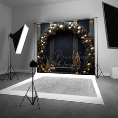 Lofaris Black and Gold Balloon Arch Photography Backdrop Elegant Christmas Decor New Year’s Eve Party Photo Booth