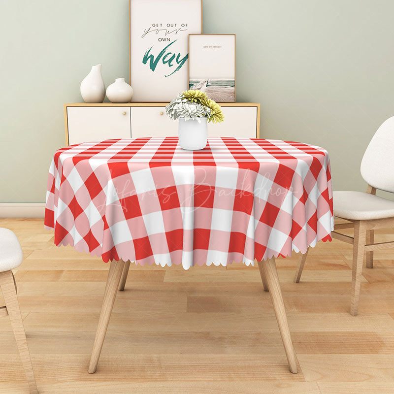 Lofaris Classic Red and White Gingham Round Tablecloth for Picnic BBQ Farmhouse Kitchen Decor