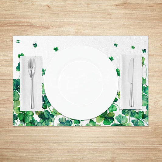 Lofaris Floating Watercolor Shamrock Set of 4 Placemats St. Patricks Day Green Clover Party Table Mats