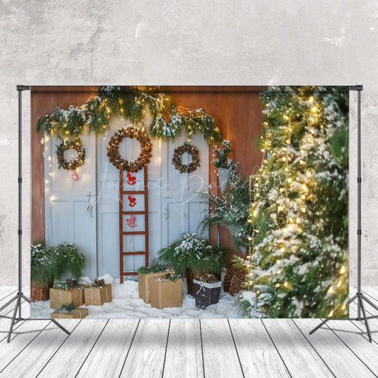 Lofaris Old White Door With Wreath Plants Winter Backdrop