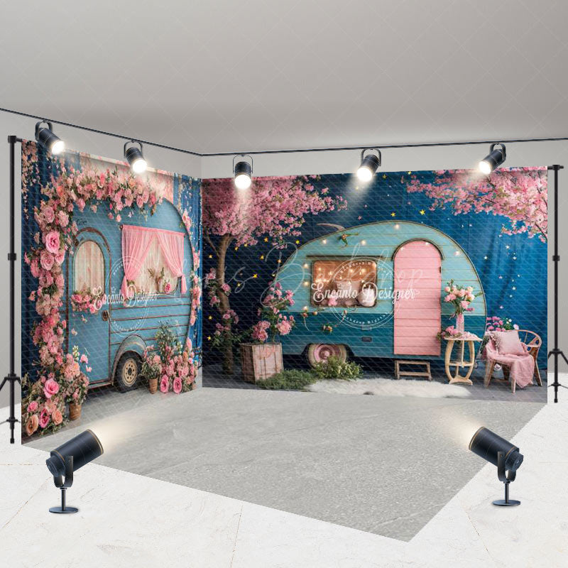 Flowral Retro Rv Retro Blue Rv Pink Floral Wedding Room Set Backdrop - Lofaris