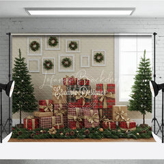 Lofaris Rustic Christmas Gallery Wall Photography Backdrop Plaid Presents and Wreaths Farmhouse Holiday Background