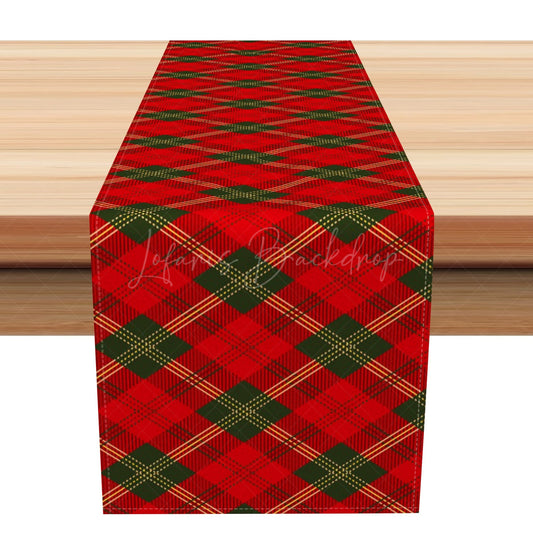 Lofaris Rustic Red Green Checkered Christmas Table Runner
