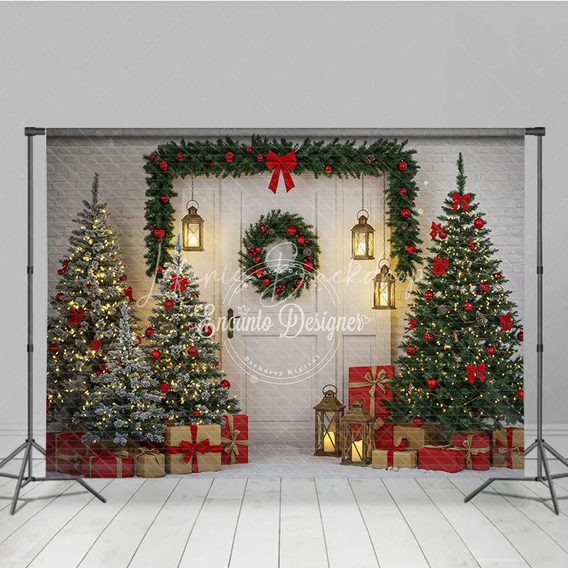 Lofaris Rustic White Door Christmas Photography Backdrop Red and Green Garland with Lanterns Holiday Photo Background