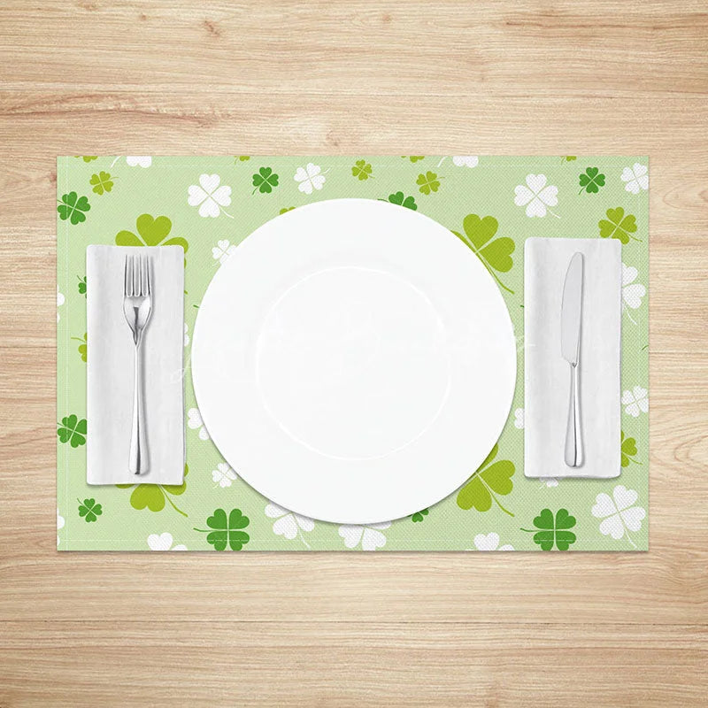 Lofaris Scattered Shamrock Pattern Set of 4 Placemats St. Patricks Day Green and White Clover Table Mats