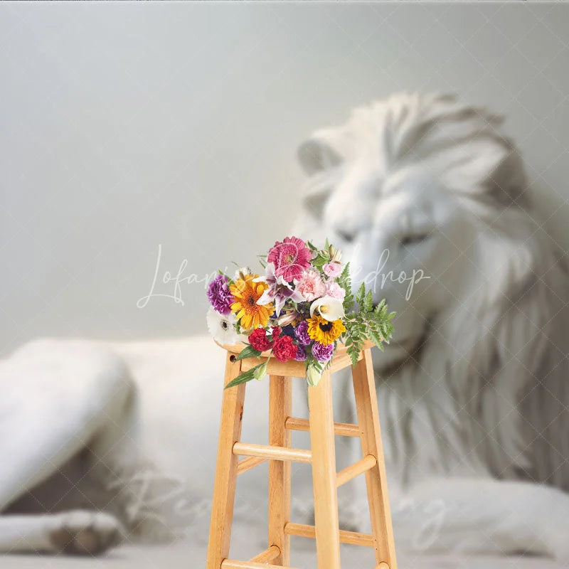 Lofaris White Majestic Lion Sculpture Photography Backdrop Elegant Fine Art Animal Portrait Background for Professional Studio