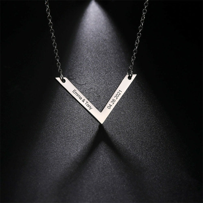 Lofaris Custom Anti-Oxidation Silver V Shape Name Necklace