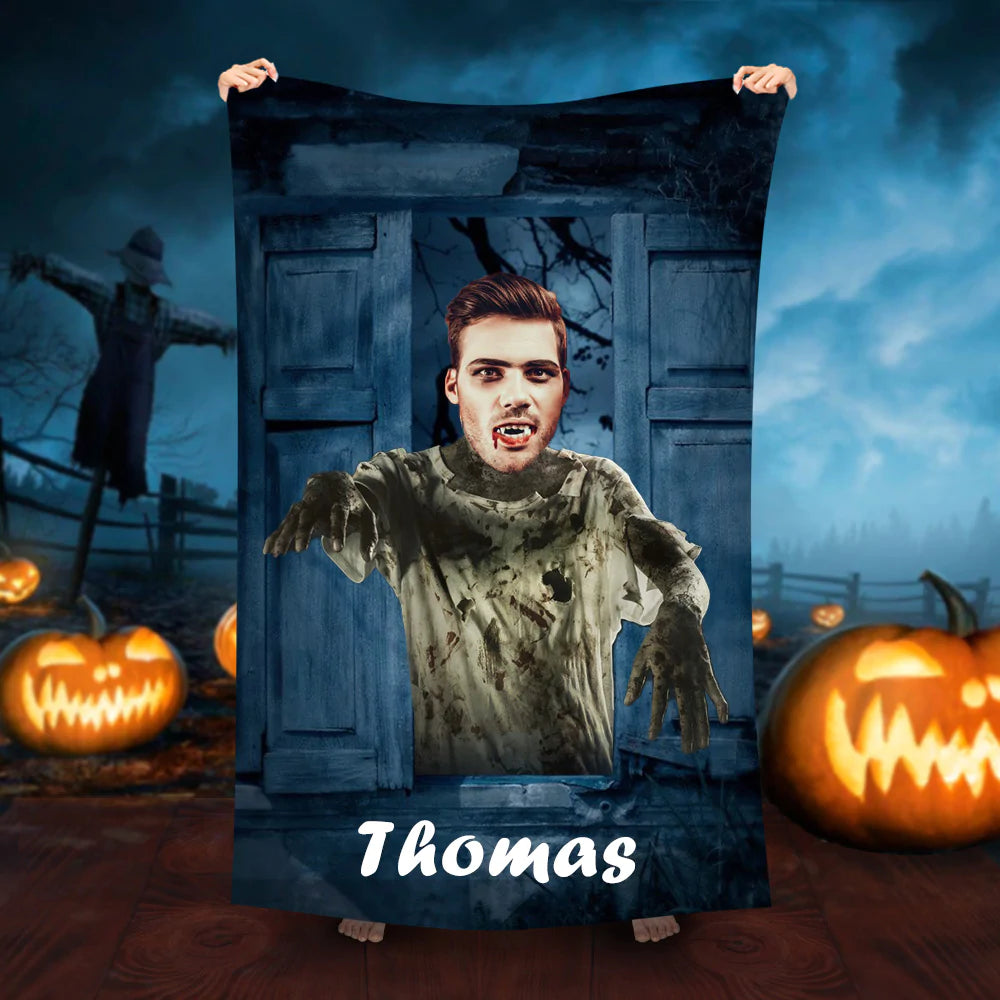 Lofaris Personalized Halloween Scared Zombie Man Beach Towel